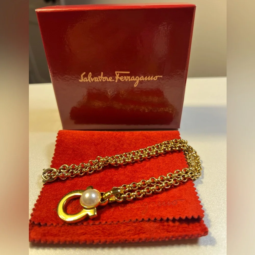 Salvatore Ferragamo Necklace - Picture 4 of 7